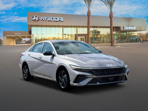 New 2026 Hyundai Elantra SEL Sport FWD image 11