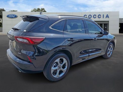 Certified 2024 Ford Escape ST-Line Select AWD/4WD image 4