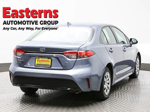 Used 2024 Toyota Corolla LE FWD image 5