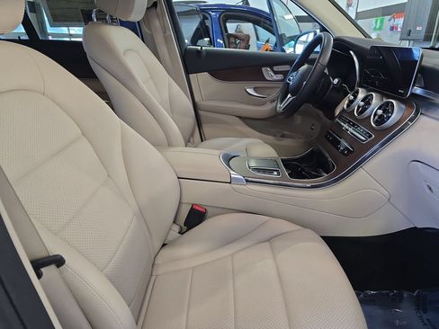 Certified 2021 Mercedes-Benz GLC 300 4MATIC image 11