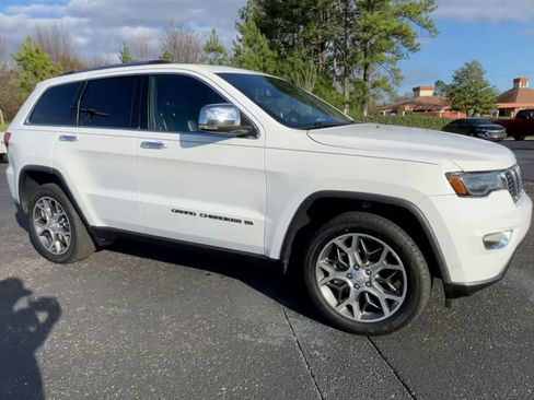 Used 2022 Jeep Grand Cherokee Limited w/ Trailer Tow Group IV image 2