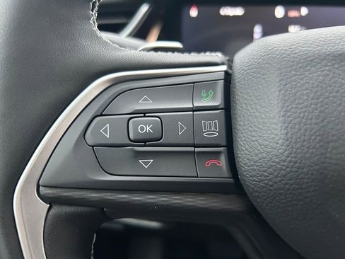 New 2025 Jeep Grand Cherokee Laredo X w/ Luxury Tech Group I image 13