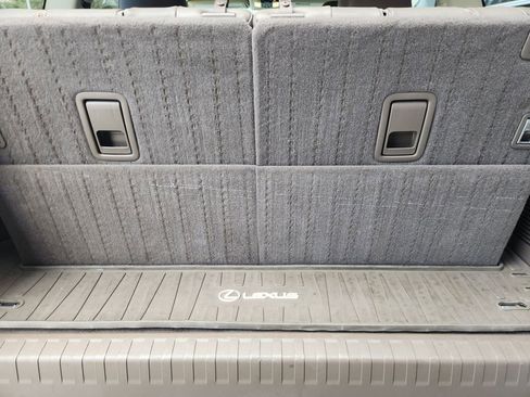 Used 2017 Lexus GX 460 Premium w/ Premium Package image 35