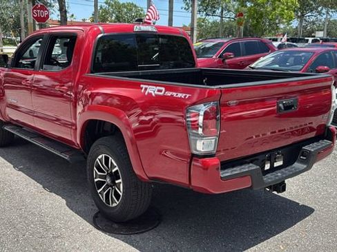 Used 2022 Toyota Tacoma TRD Sport w/ Technology Package RWD image 5