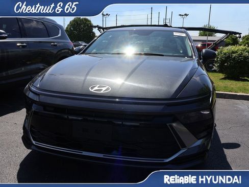 Used 2025 Hyundai Sonata SEL FWD image 9