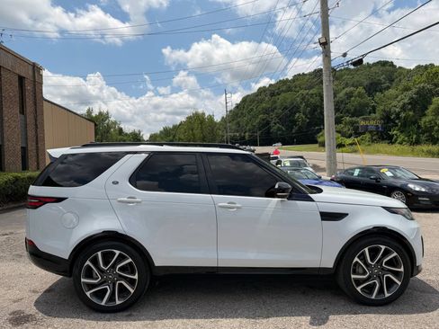 Used 2019 Land Rover Discovery HSE Luxury AWD/4WD image 6
