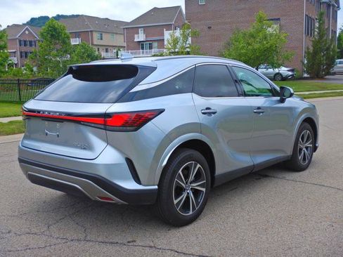 Used 2023 Lexus RX 350 Premium w/ Accessory Package AWD/4WD image 4