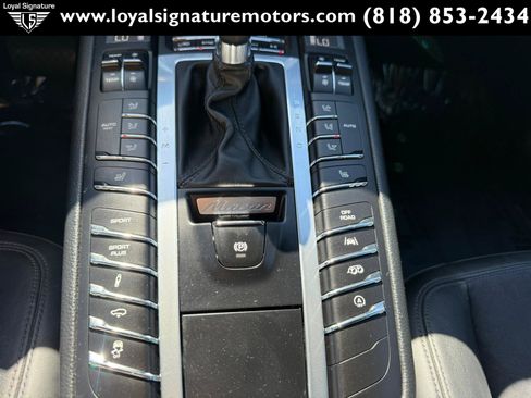 Used 2017 Porsche Macan GTS AWD/4WD image 33