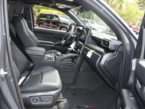 New 2026 Toyota 4Runner TRD Off-Road Premium AWD/4WD image 11
