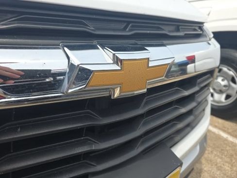 Used 2025 Chevrolet TrailBlazer LT AWD/4WD image 9