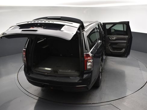 Used 2023 Chevrolet Suburban Z71 AWD/4WD image 28