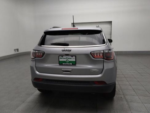Used 2021 Jeep Compass Latitude FWD image 7