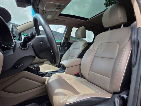 Used 2021 Hyundai Tucson Ultimate w/ Cargo Package AWD/4WD image 9