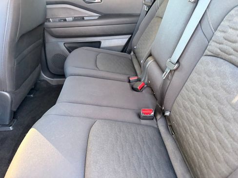 Certified 2024 Nissan Pathfinder SV FWD image 20
