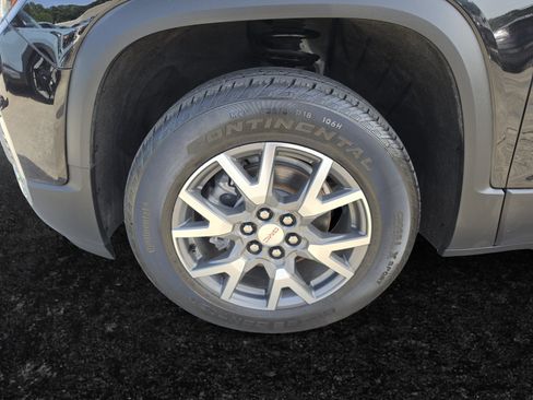 Used 2023 GMC Acadia SLE w/ Driver Convenience Package FWD image 36