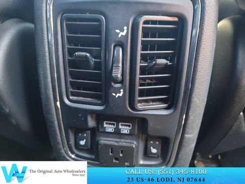 Used 2014 Jeep Grand Cherokee Overland AWD/4WD image 19