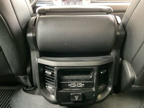 Used 2022 RAM 1500 Laramie AWD/4WD image 22