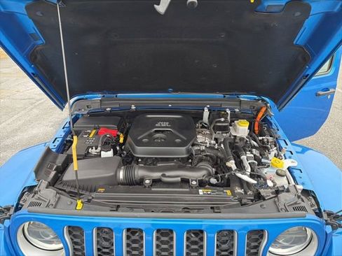 Used 2023 Jeep Wrangler Sahara w/ Cold Weather Group image 23