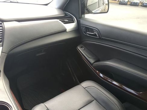 Used 2018 GMC Yukon SLT w/ Open Road Package image 16