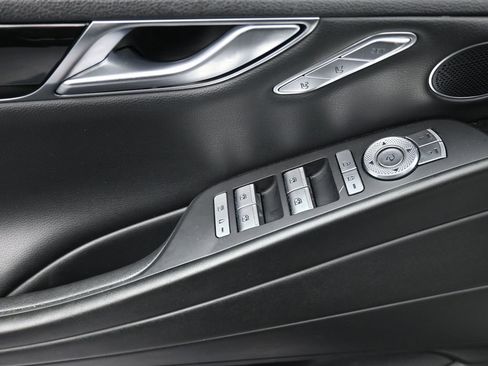 Used 2023 Genesis G80 2.5T image 16