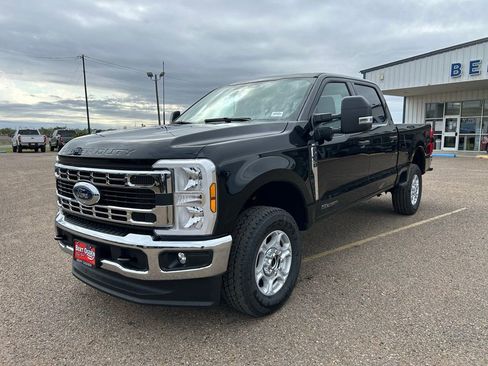 New 2026 Ford F250 XLT w/ 360-Degree Camera Package AWD/4WD image 3