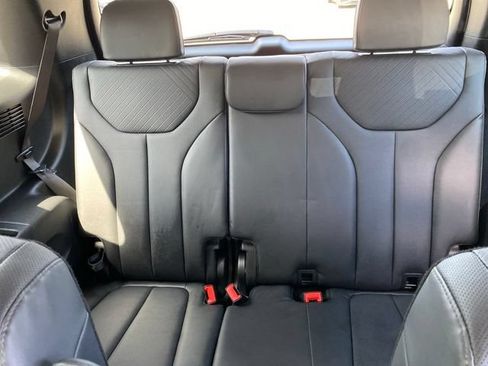 Used 2025 Hyundai Palisade SEL AWD/4WD image 16