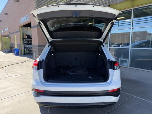 Used 2023 Audi Q4 e-tron Premium Plus w/ Premium Plus image 37