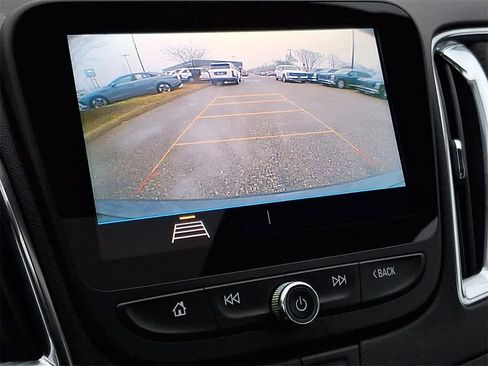 Used 2020 Chevrolet Malibu LT image 18