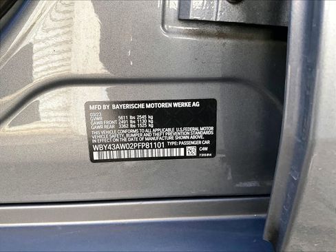 Used 2023 BMW i4 eDrive35 RWD image 32