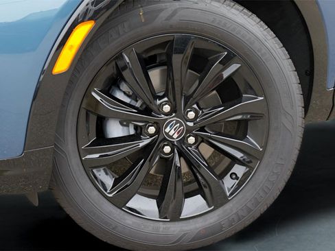 New 2026 Buick Envista Sport Touring image 2