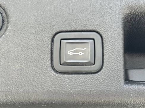 Used 2021 Chevrolet Equinox LT AWD/4WD image 11