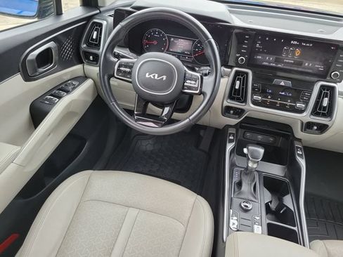 Used 2022 Kia Sorento S FWD image 34