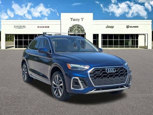 Used 2023 Audi Q5 2.0T Premium w/ Convenience Package AWD/4WD image 1