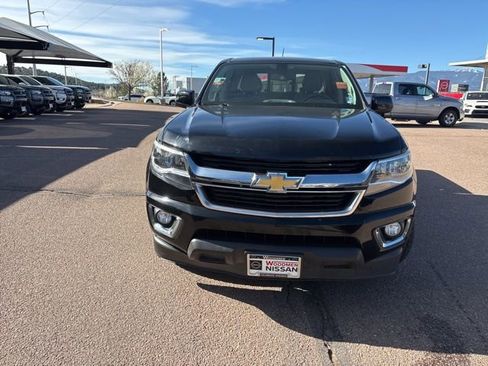 Used 2016 Chevrolet Colorado LT w/ LT Convenience Package image 2