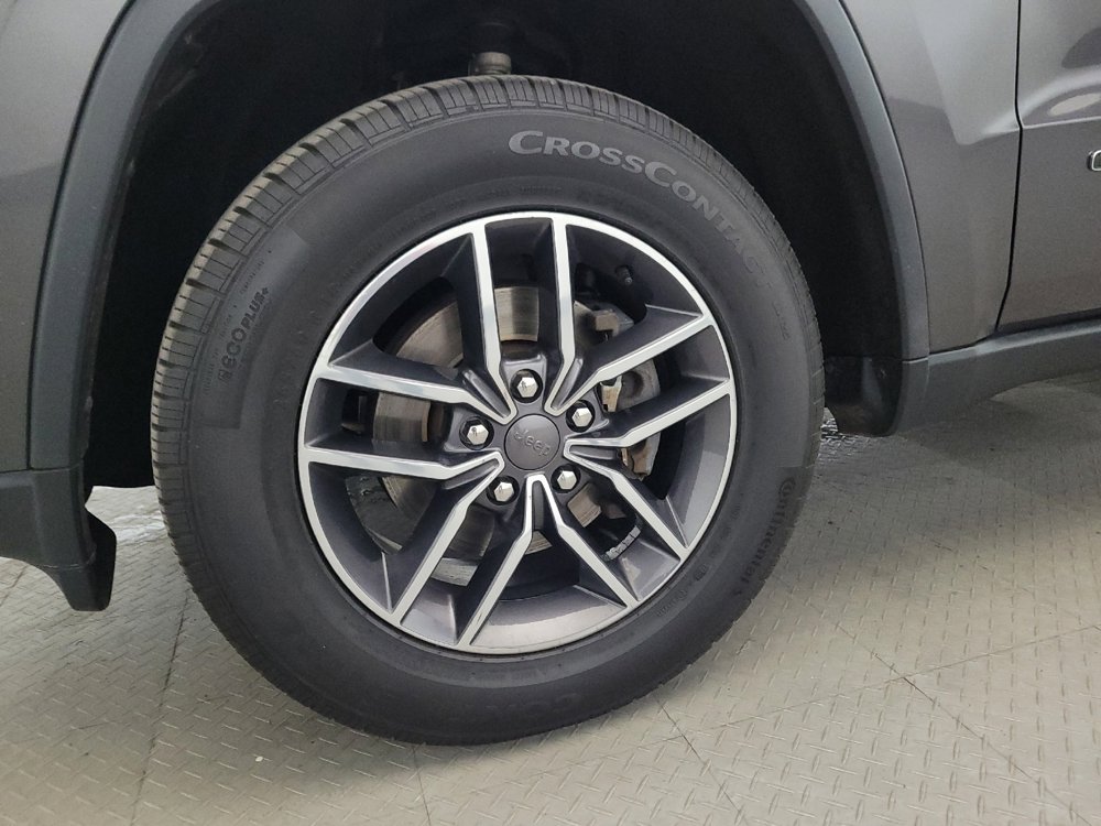 Used 2019 Jeep Grand Cherokee Limited AWD/4WD image 31