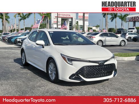 Used 2025 Toyota Corolla SE FWD image 1
