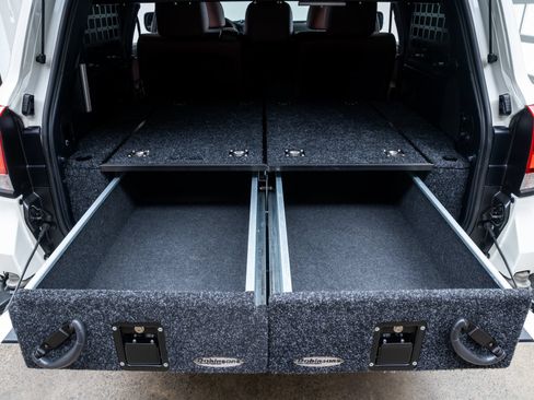 Used 2017 Toyota Land Cruiser w/ Four Season Floor Mat Package AWD/4WD image 16