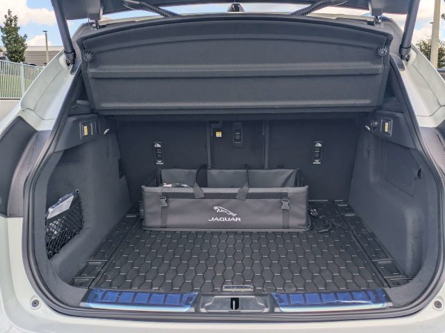 New 2026 Jaguar F-PACE R-Dynamic S AWD/4WD image 16