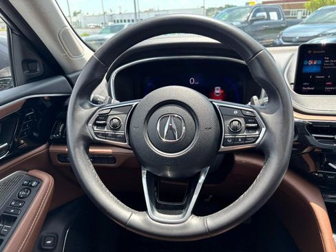 Used 2023 Acura MDX SH-AWD w/ Technology Package image 12