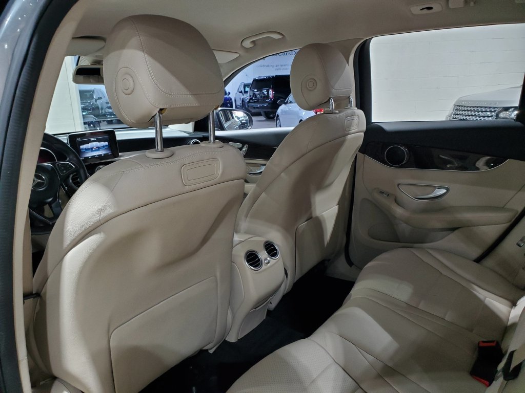 Used 2018 Mercedes-Benz GLC 300 image 23