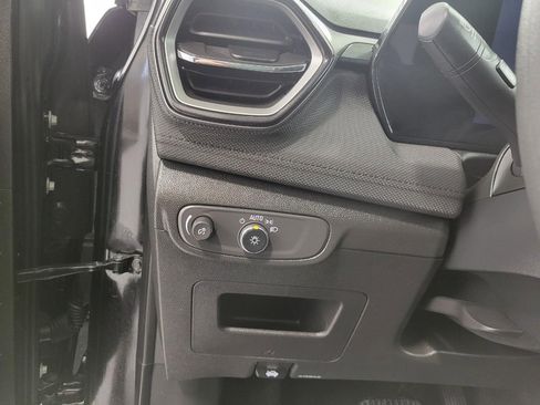 Used 2025 Chevrolet TrailBlazer LT image 11