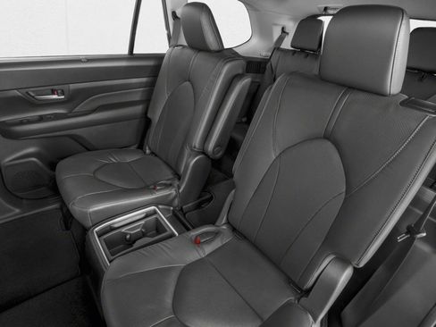 New 2026 Toyota Grand Highlander AWD image 9