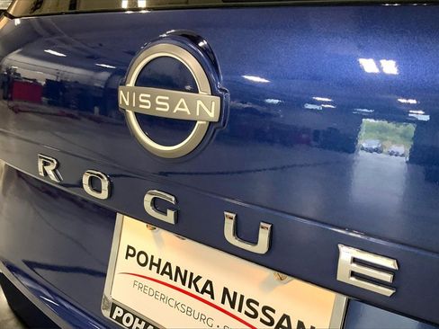Certified 2023 Nissan Rogue SV image 31