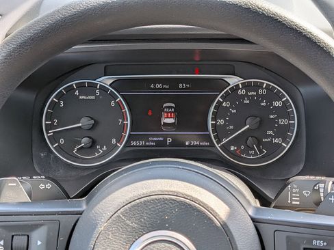 Used 2024 Nissan Rogue S FWD image 20