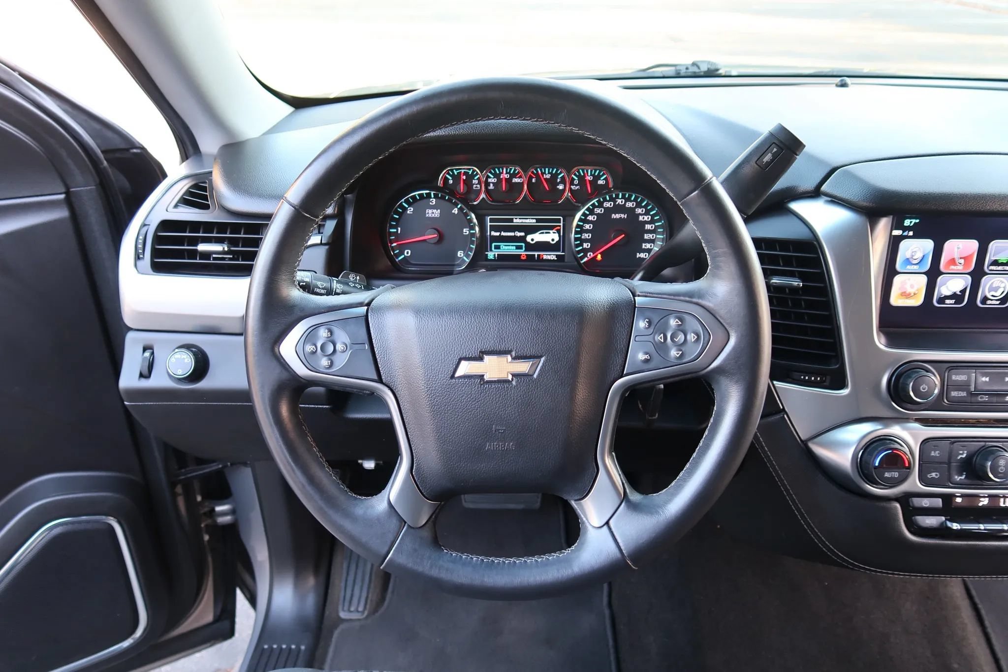 Used 2017 Chevrolet Tahoe LS RWD image 32
