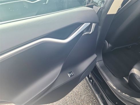 Used 2013 Tesla Model S RWD image 16
