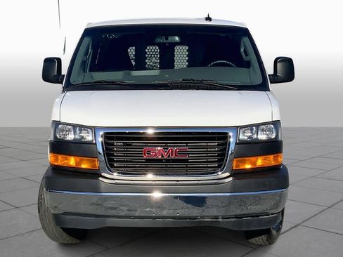 Used 2024 GMC Savana 2500 w/ Driver Convenience Package image 4