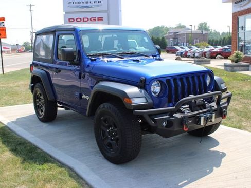 Used 2020 Jeep Wrangler Sport AWD/4WD image 3