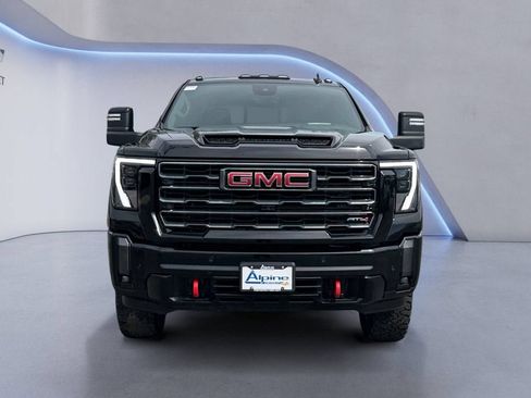 Used 2024 GMC Sierra 2500 AT4 w/ AT4 Premium Plus Package AWD/4WD image 8