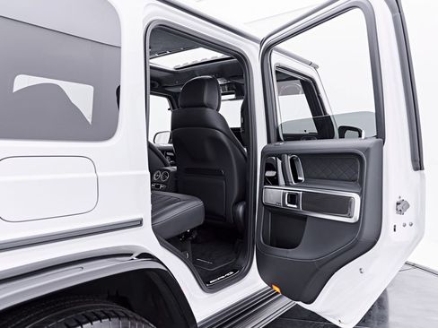 Used 2026 Mercedes-Benz G 63 AMG 4MATIC image 40
